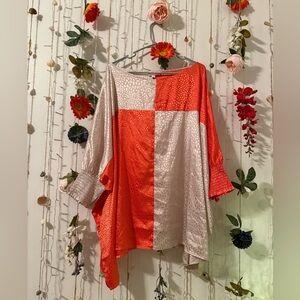 🤍🧡 NWT ODDY Orange and Cream Color Block Top 🧡🤍